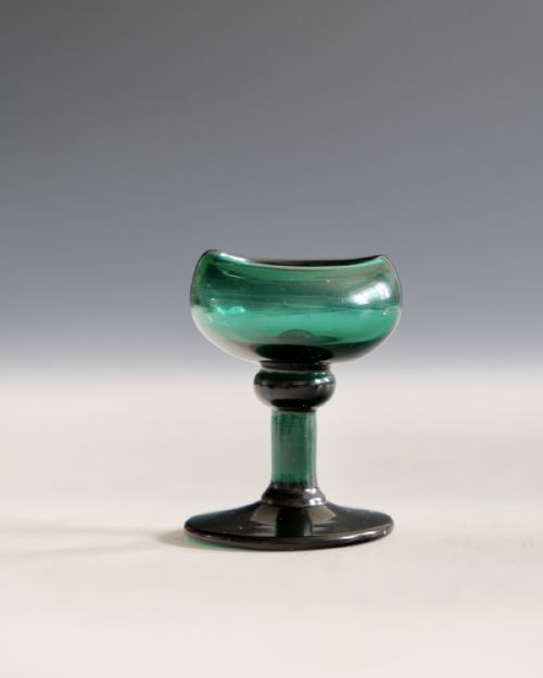 ANTIQUE GLASS GREEN EYE BATH ENGLISH C1830 - ADDITIONAL PHOTO 1