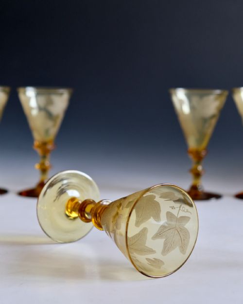 ANTIQUE GLASS SET OF SIX ENGRAVED AMBER WINE GLASSES ENGLISH C1860 - ADDITIONAL PHOTO 7