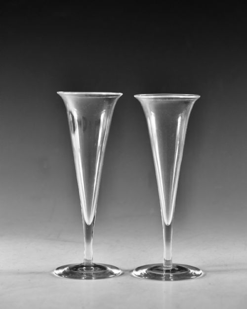 ANTIQUE GLASS PAIR OF CHAMPAGNE FLUTES ENGLISH C1820 - ADDITIONAL PHOTO 3