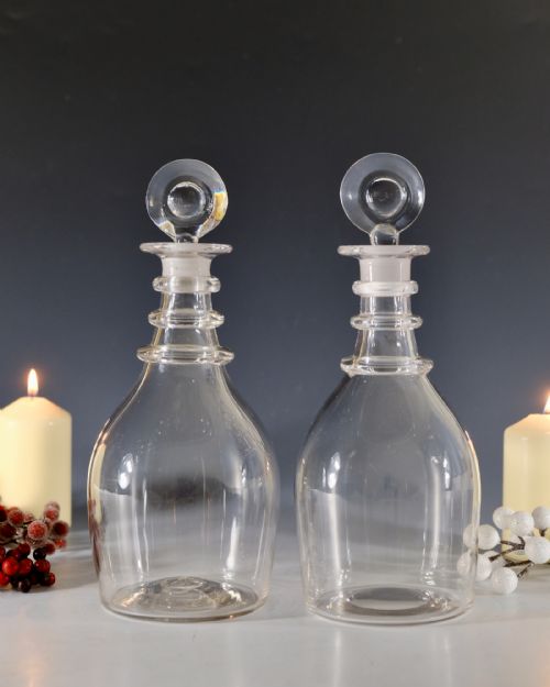 ANTIQUE GLASS NEAR PAIR OF DECANTERS ENGLISH C1820 - ADDITIONAL PHOTO 3