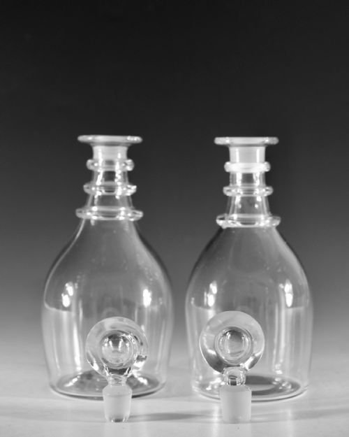 ANTIQUE GLASS NEAR PAIR OF DECANTERS ENGLISH C1820 - ADDITIONAL PHOTO 6