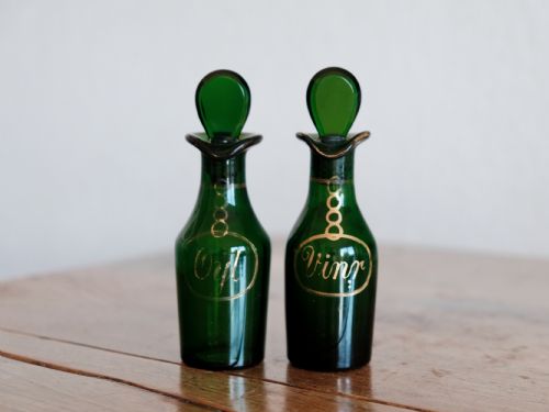 ANTIQUE GLASS CRUET BOTTLES PAIR ENGLISH C1820ANTIQUE GLASS CRUET BOTTLES PAIR ENGLISH C1820 - ADDITIONAL PHOTO 2
