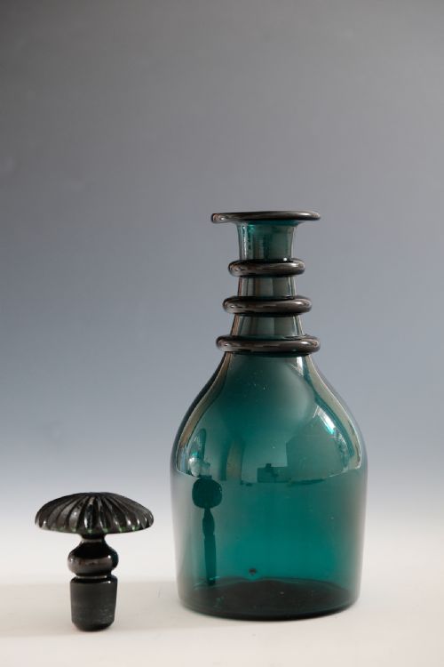 ANTIQUE GLASS DECANTER GREEN ENGLISH C1820 - ADDITIONAL PHOTO 3