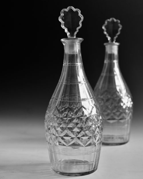 ANTIQUE GLASS DECANTERS PAIR ENGLISH C1770 - ADDITIONAL PHOTO 4