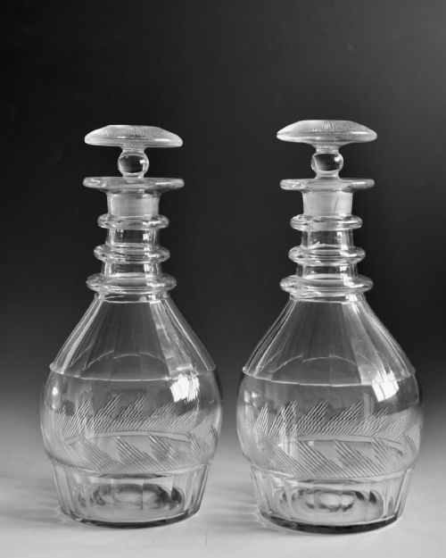 ANTIQUE GLASS DECANTERS PAIR ENGLISH C1835 - ADDITIONAL PHOTO 3