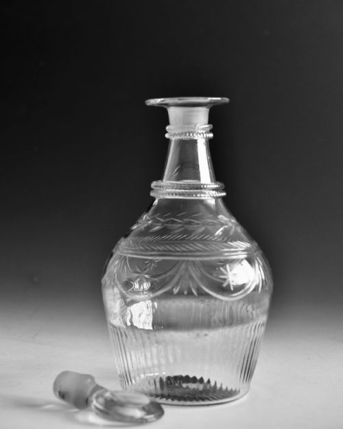 ANTIQUE GLASS DECANTER IRISH C1800 - ADDITIONAL PHOTO 4