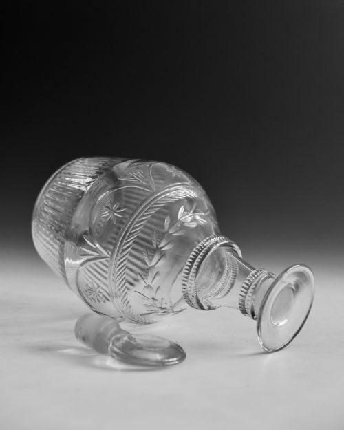 ANTIQUE GLASS DECANTER IRISH C1800 - ADDITIONAL PHOTO 6