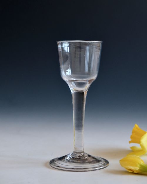 ANTIQUE GLASS PLAIN STEM WINE GLASS ENGLISH C1760 - ADDITIONAL PHOTO 1