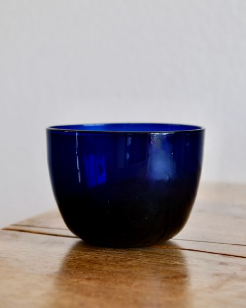 ANTIQUE GLASS FINGER BOWL BLUE ENGLISH C1800 - ADDITIONAL PHOTO 1