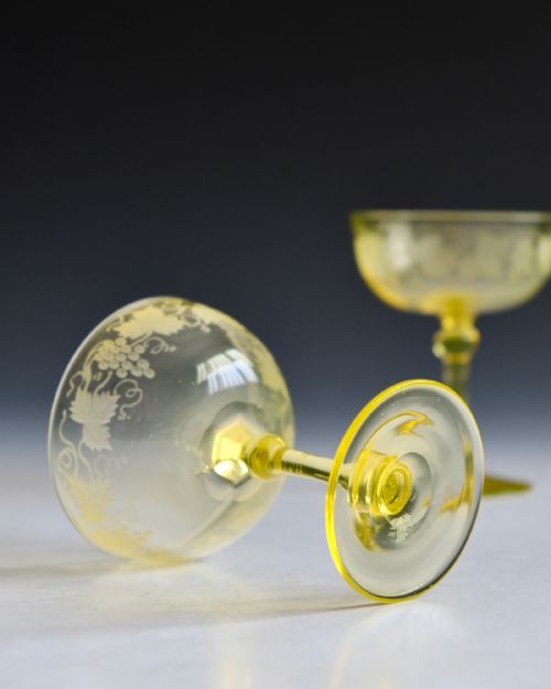 ANTIQUE GLASS CHAMPAGNE GLASSES PAIR ENGLISH C1870 - ADDITIONAL PHOTO 3