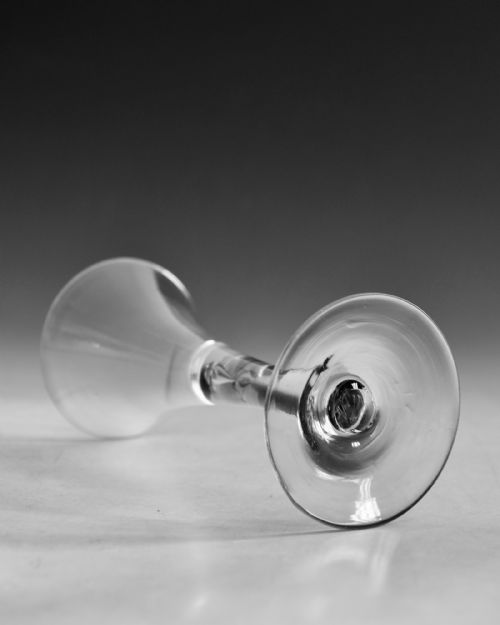 ANTIQUE GLASS PLAIN STEM WINE GLASS ENGLISH C1750 - ADDITIONAL PHOTO 2