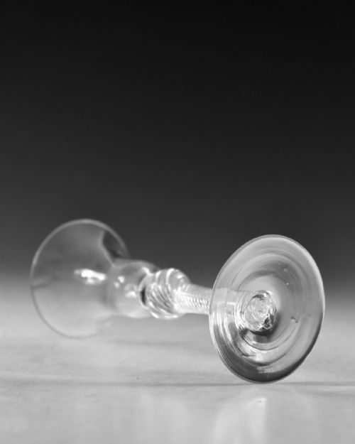 ANTIQUE GLASS MULTI SPIRAL AIR TWIST WINE GLASS ENGLISH C1765 - ADDITIONAL PHOTO 2
