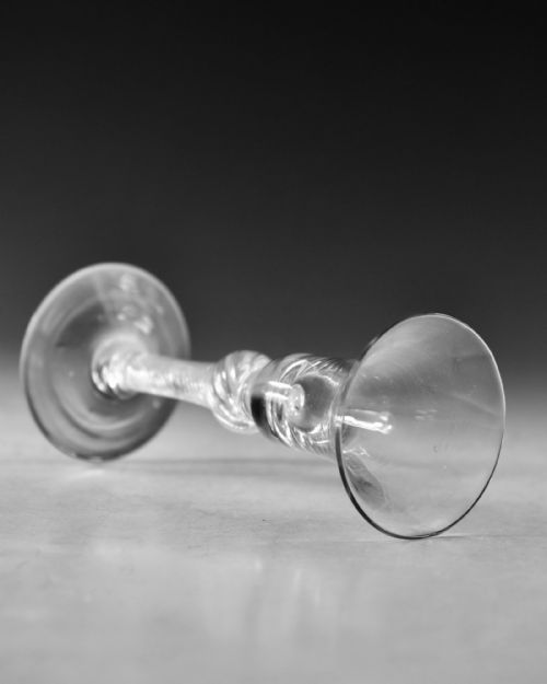 ANTIQUE GLASS MULTI SPIRAL AIR TWIST WINE GLASS ENGLISH C1765 - ADDITIONAL PHOTO 3
