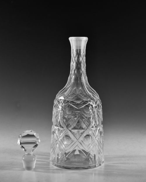 ANTIQUE GLASS DECANTER FACET CUT ENGLISH C1770 - ADDITIONAL PHOTO 3