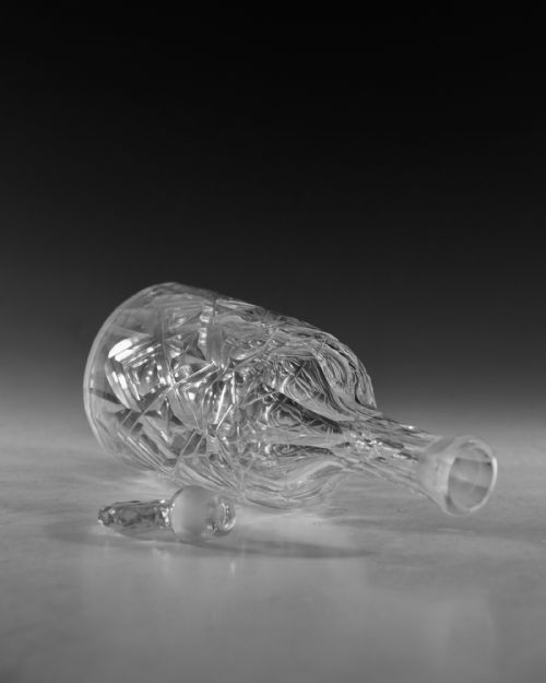ANTIQUE GLASS DECANTER FACET CUT ENGLISH C1770 - ADDITIONAL PHOTO 5