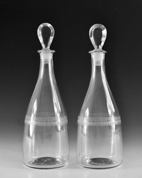 ANTIQUE GLASS DECANTER PAIR OF TAPERS ENGLISH C1780 - ADDITIONAL PHOTO 1