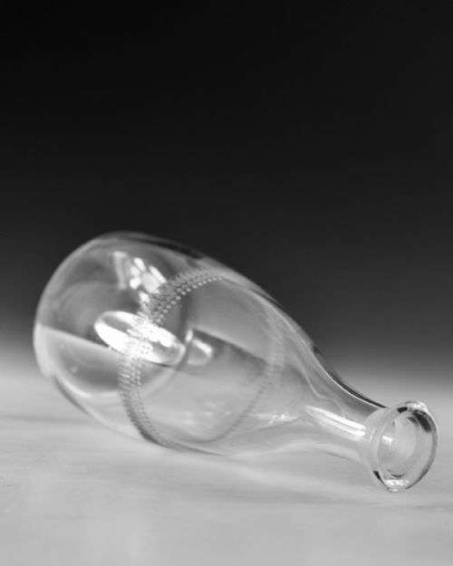 ANTIQUE GLASS DECANTER PAIR OF TAPERS ENGLISH C1780 - ADDITIONAL PHOTO 4