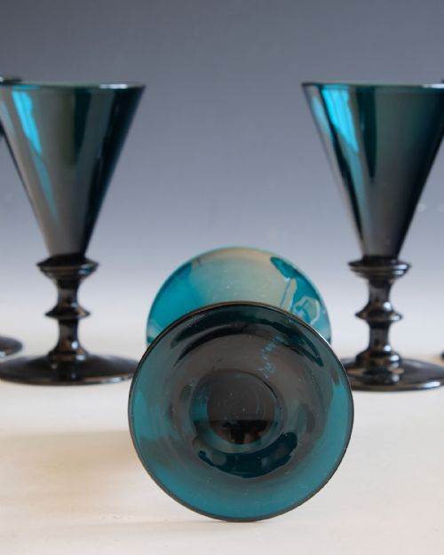 ANTIQUE GLASS GREEN WINES SET OF SIX ENGLISH C1830 - ADDITIONAL PHOTO 5