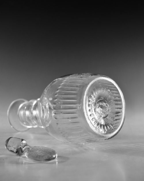 ANTIQUE GLASS DECANTER MARKED WATERLOO CO CORK - ADDITIONAL PHOTO 4
