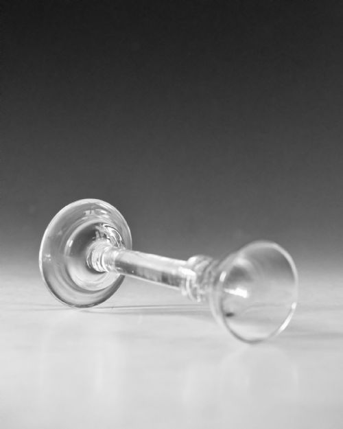 ANTIQUE GLASS CORDIAL GLASS ENGLISH OR IRISH C1740 - ADDITIONAL PHOTO 4