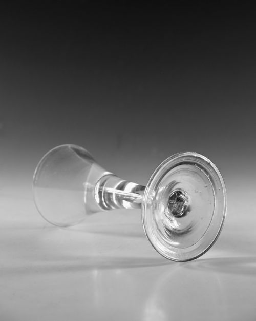 ANTIQUE GLASS PLAIN STEM WINE GLASS ENGLISH C1750 - ADDITIONAL PHOTO 2