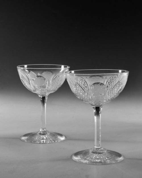 ANTIQUE GLASS CHAMPAGNE GLASSES SET OF SIX ENGLISH C1870 - ADDITIONAL PHOTO 3