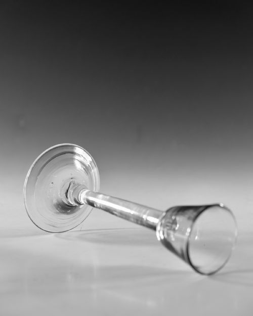 ANTIQUE GLASS CORDIAL GLASS ENGLISH C1740 - ADDITIONAL PHOTO 4