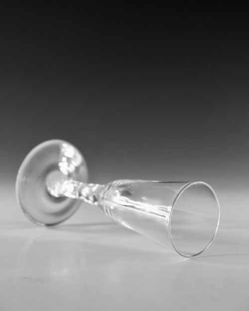 ANTIQUE GLASS FACET STEM ALE GLASS ENGLISH C1780 - ADDITIONAL PHOTO 3