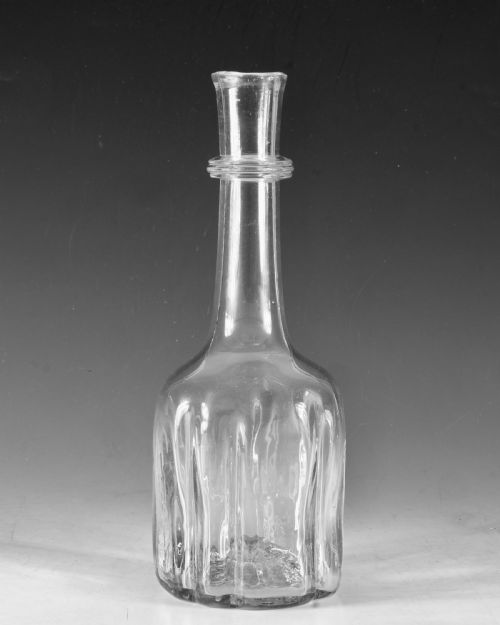ANTIQUE GLASS SERVING BOTTLE MID 18TH CENTURY - ADDITIONAL PHOTO 1