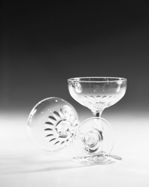 ANTIQUE GLASS CHAMPAGNE GLASSES EIGHT ENGLISH C1880 - ADDITIONAL PHOTO 4