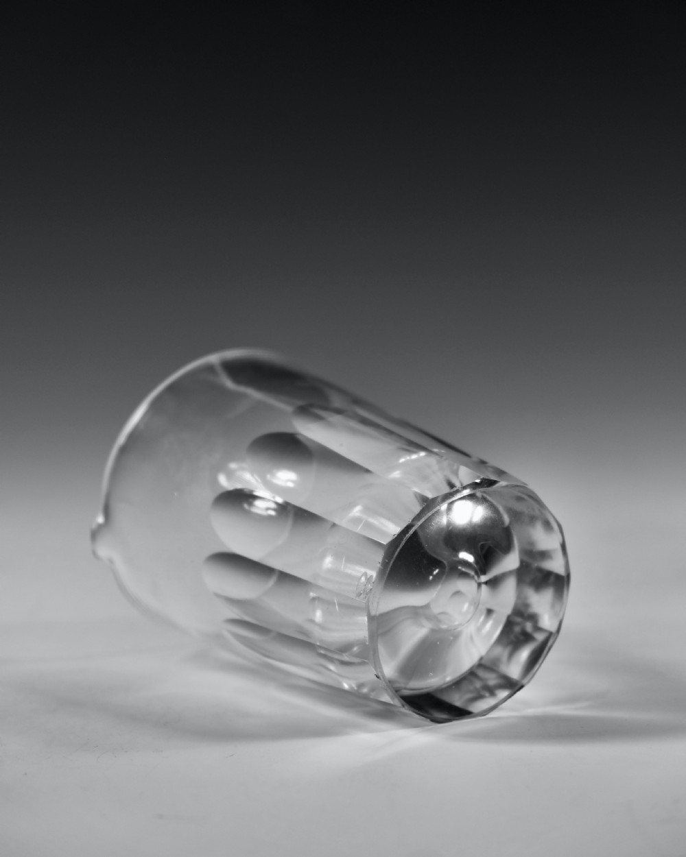 Four single lipped mixing tumbler English C1890 View VII