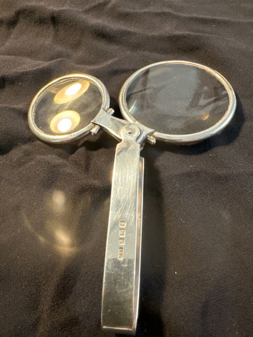 Unusual 2 lens folding magnifying glass 1905