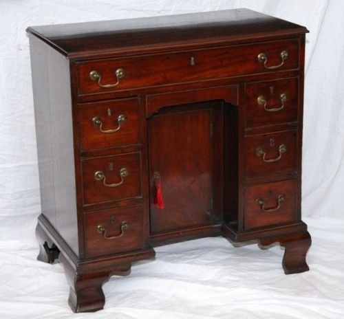 Kneehole Desk