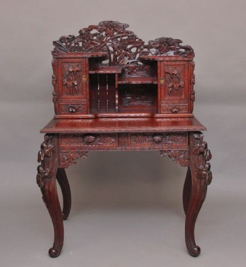 Chinese Desk