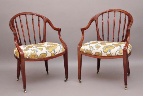 Pair of 18th Century Hepplewhite Armchairs