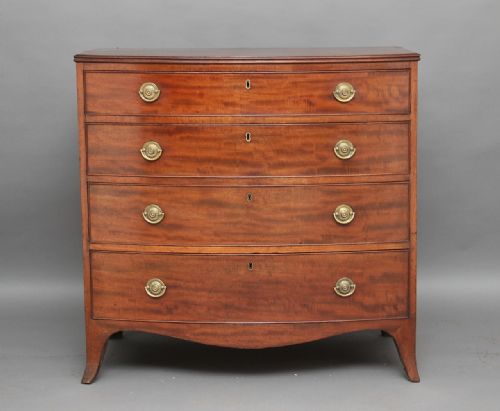 Early 19th Century Bowfront Chest of Drawers