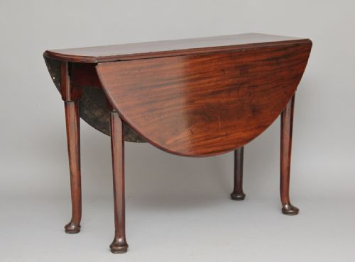 18th Century Mahogany Drop Leaf Table
