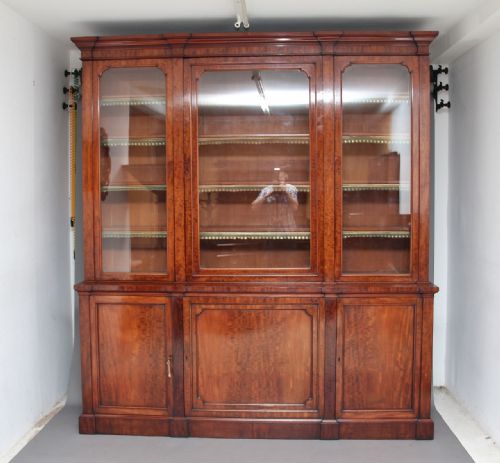 Early 19th Century Mahogany Bookcase