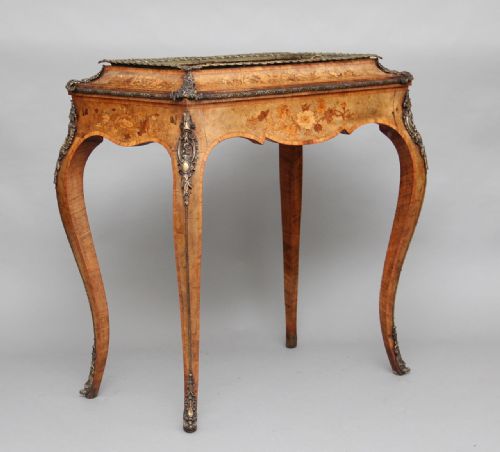 19th Century Burr Walnut Jardinière