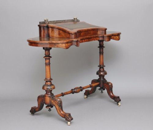 19th Century Kidney Shaped Walnut Writing Table