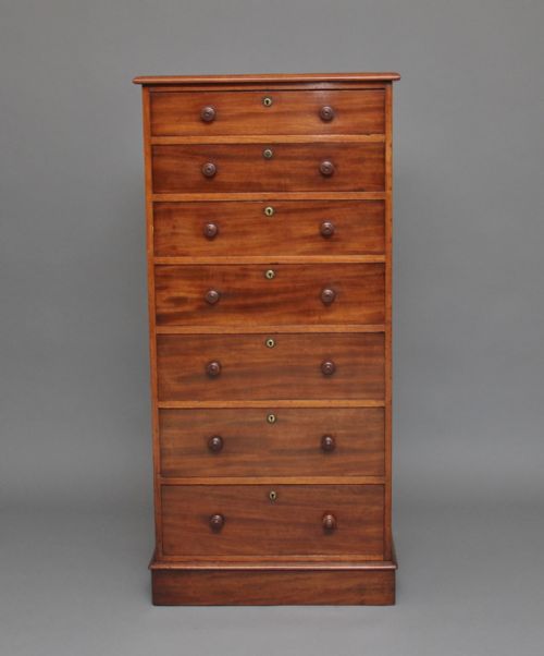 19th Century Seven Drawer Mahogany Chest