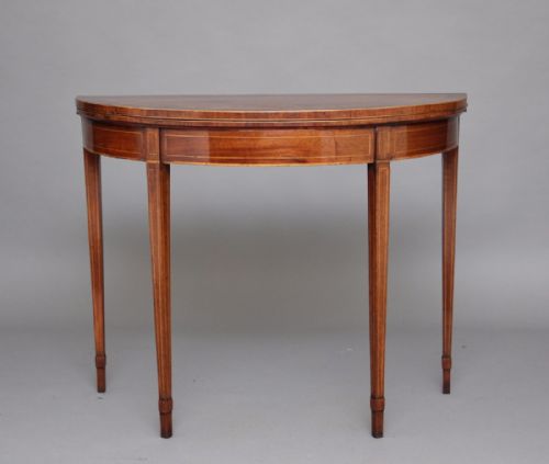 Early 19th Century Mahogany Tea / Side Table