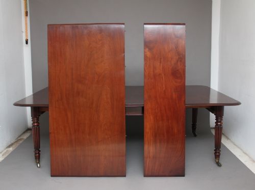 Early 19th Century Mahogany Dining Table