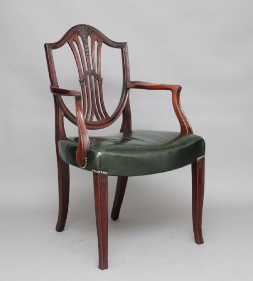 Early 19th Century Mahogany Hepplewhite Armchair