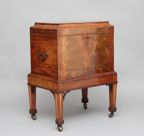 Early 19th Century Mahogany Cellarette