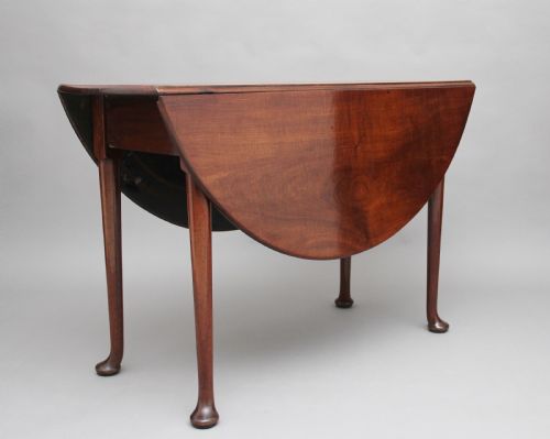 18th Century Mahogany Drop Leaf Table