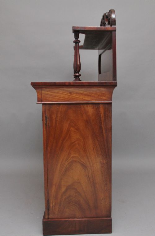 19TH CENTURY FLAME MAHOGANY CHIFFONIER - ADDITIONAL PHOTO 7