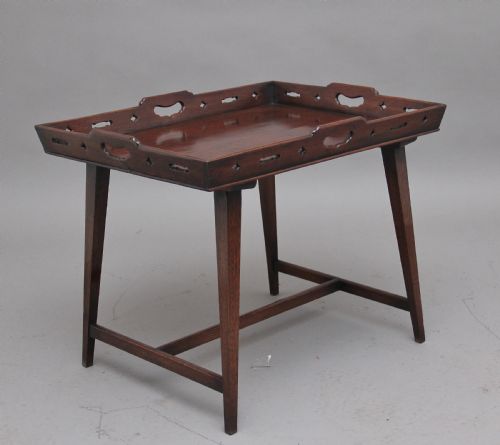 Early 19th Century Mahogany Tray Top Table