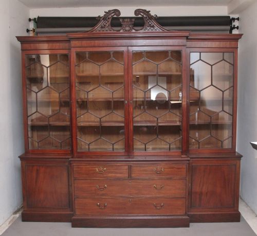 Early 19th Century Mahogany Breakfront Bookcase
