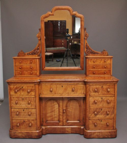19th Century Satin Birch Dressing Table